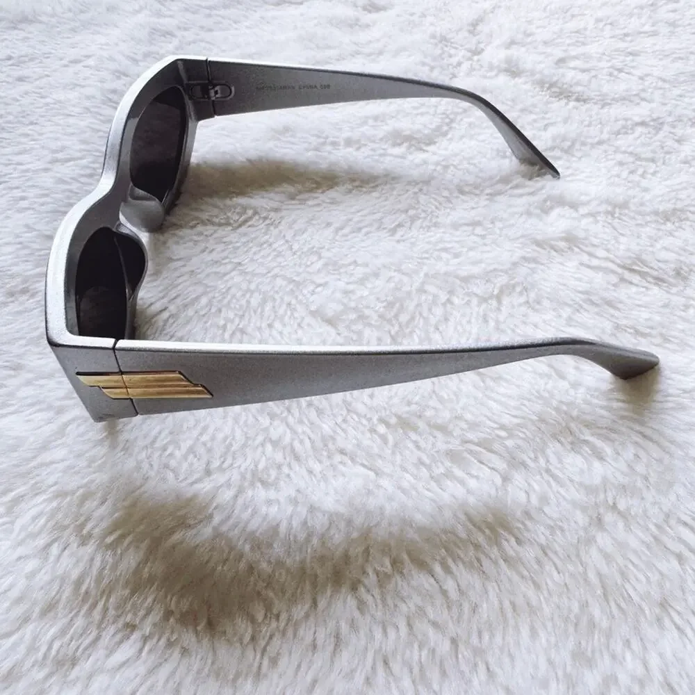 Faye Mirrored Silver Cat-Eye Sunglasses